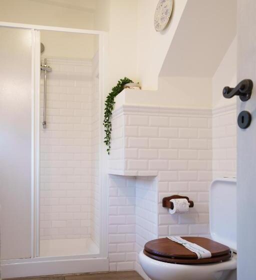 Standard Triple Room with Terrace, Quattro Torri B&b