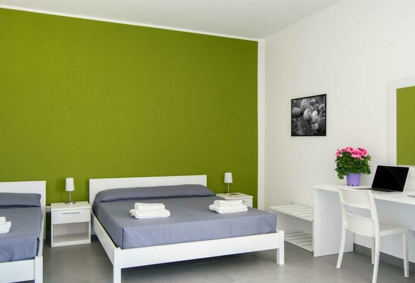 Standard 4-Bettzimmer mit Balkon, Ermes