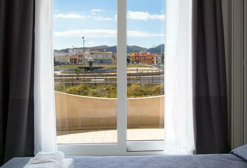 Standard 4-Bettzimmer mit Balkon, Ermes