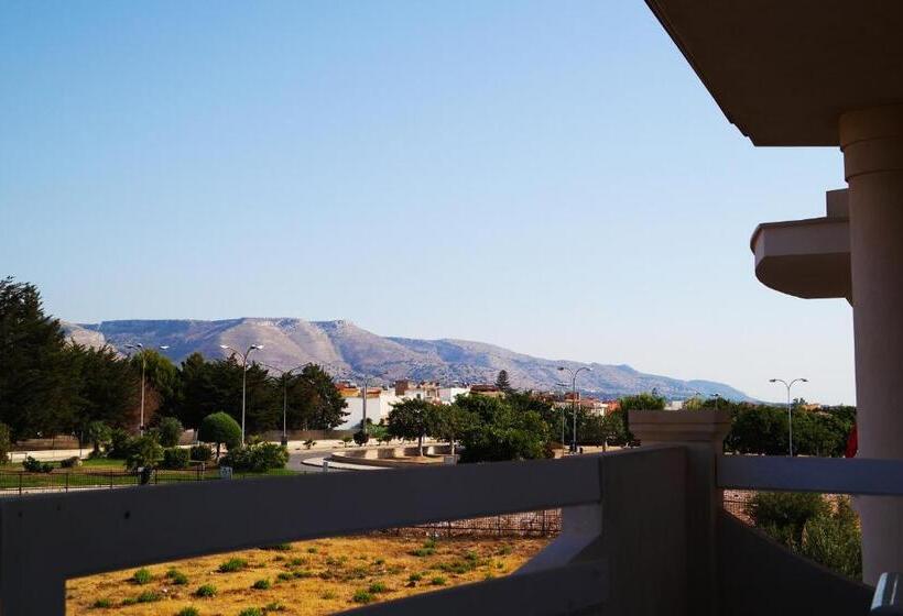 4 Bett Deluxe Zimmer, Ermes