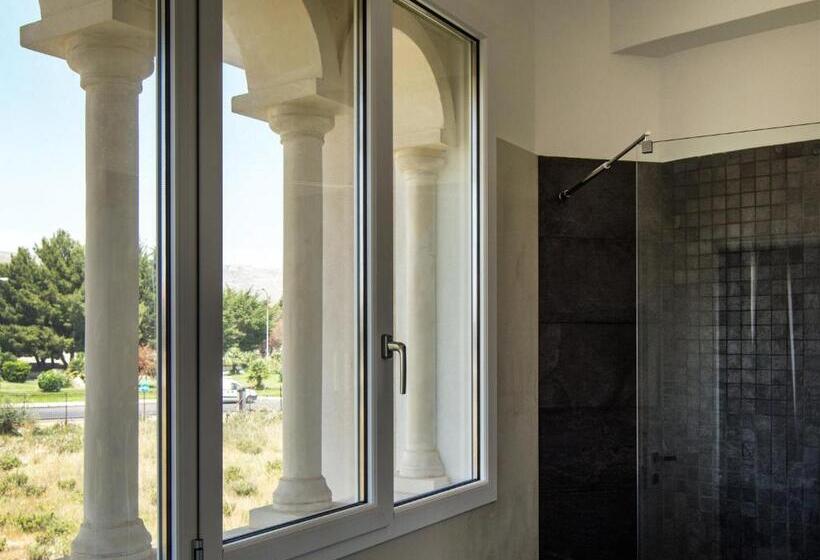 4 Bett Deluxe Zimmer, Ermes