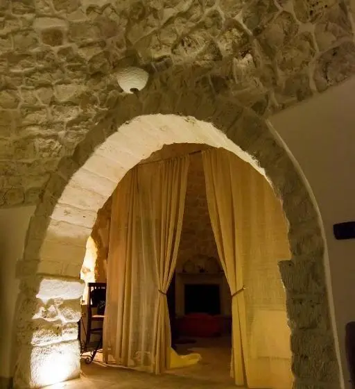 آپارتمان 1 خوابه, Trulli Isago