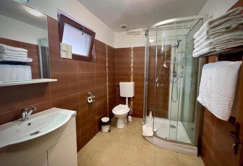 جناح دوبلكس, Vamabel House