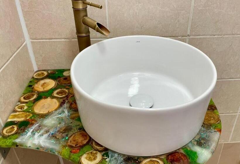 غرفة قياسية مزوَّدة بشُرفة, Vamabel House