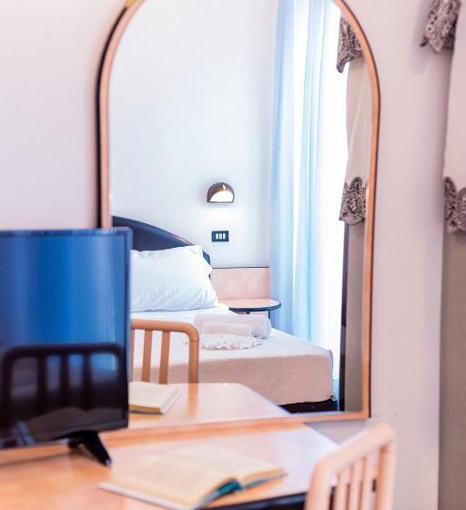 اتاق استاندارد, Ambasciatori