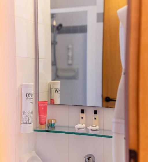 اتاق اجرایی سه نفره, Ambasciatori