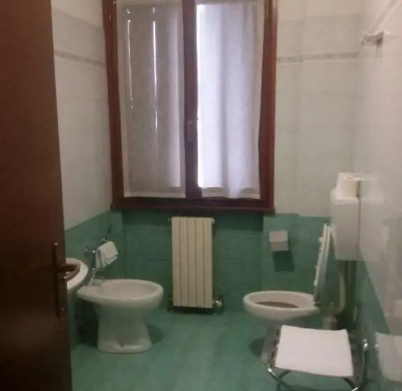 اتاق استاندارد, Fiera