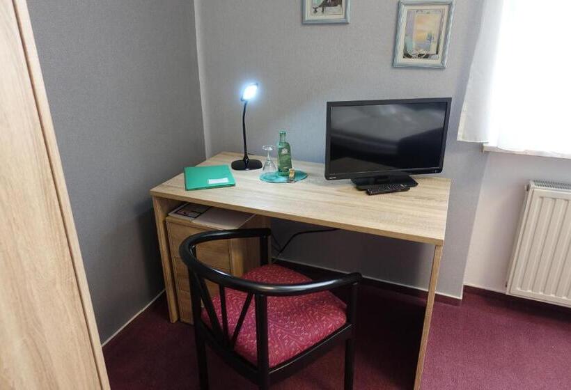 Номер Стандарт, Goldener Löwe Triebes