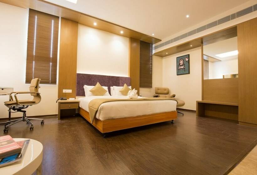 Junior Suite, Kiscol Grands