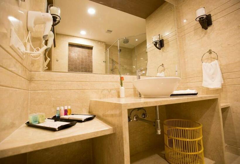 Suite Executive, Kiscol Grands