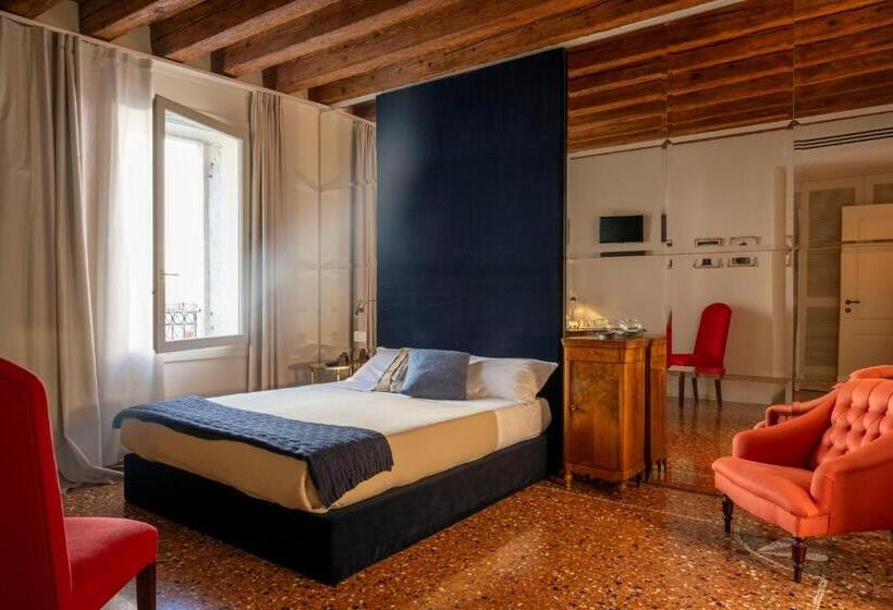 חדר דחוקס עם מיטת קינג, Le Andrianelle