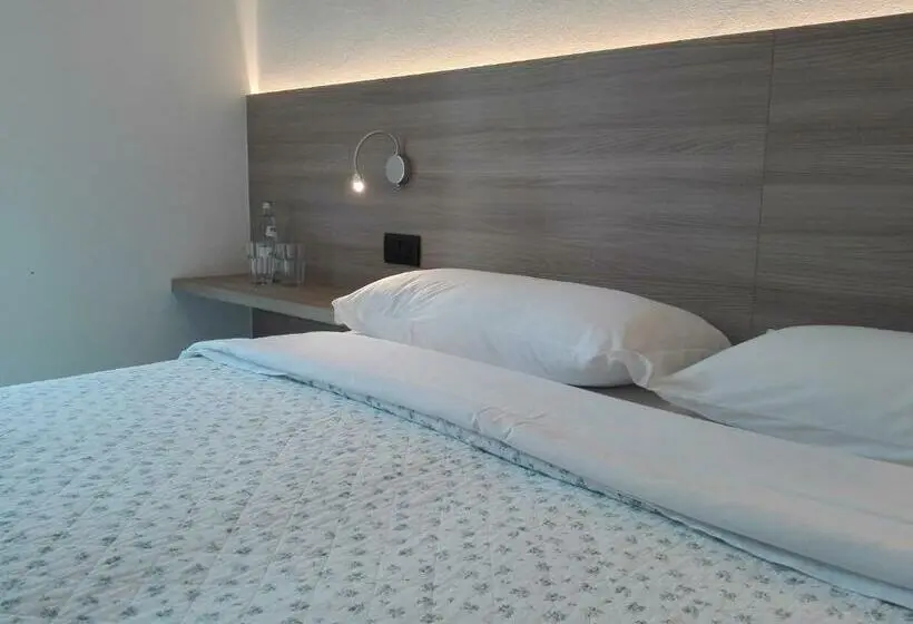 Standard-huone Parveke, Locanda Alla Perla