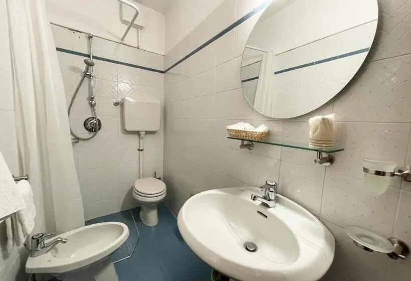 Perhehuone, Locanda Alla Perla