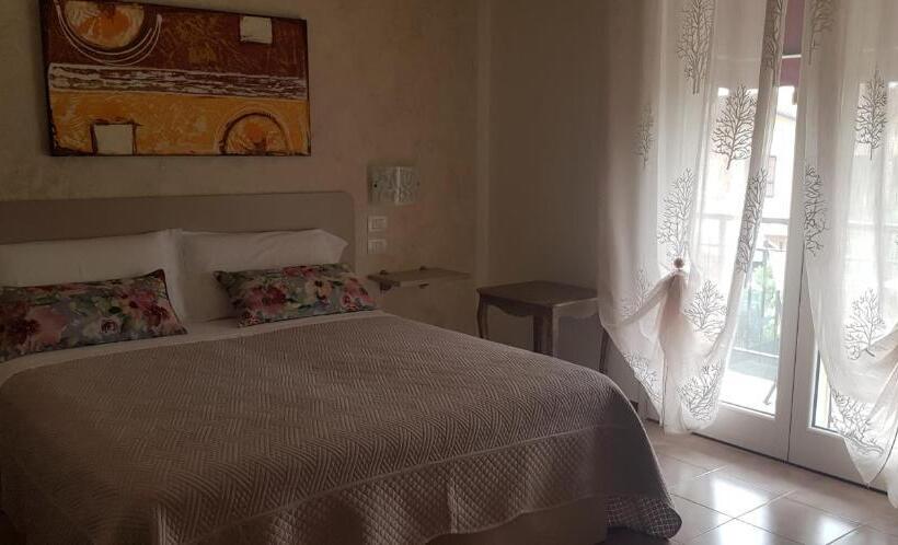 Номер Стандарт, Margherita Meublè