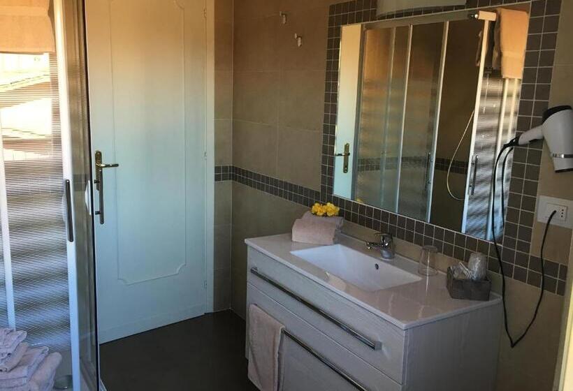 Номер Стандарт Трехместный, Margherita Meublè