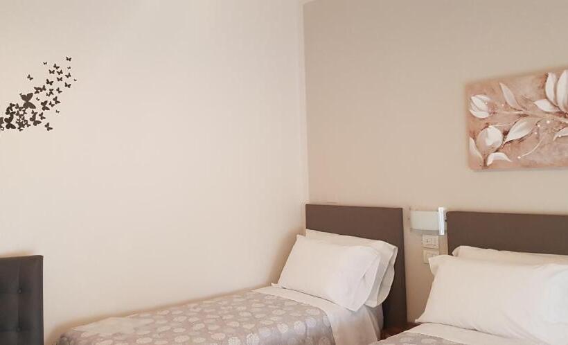 Номер Стандарт Трехместный, Margherita Meublè