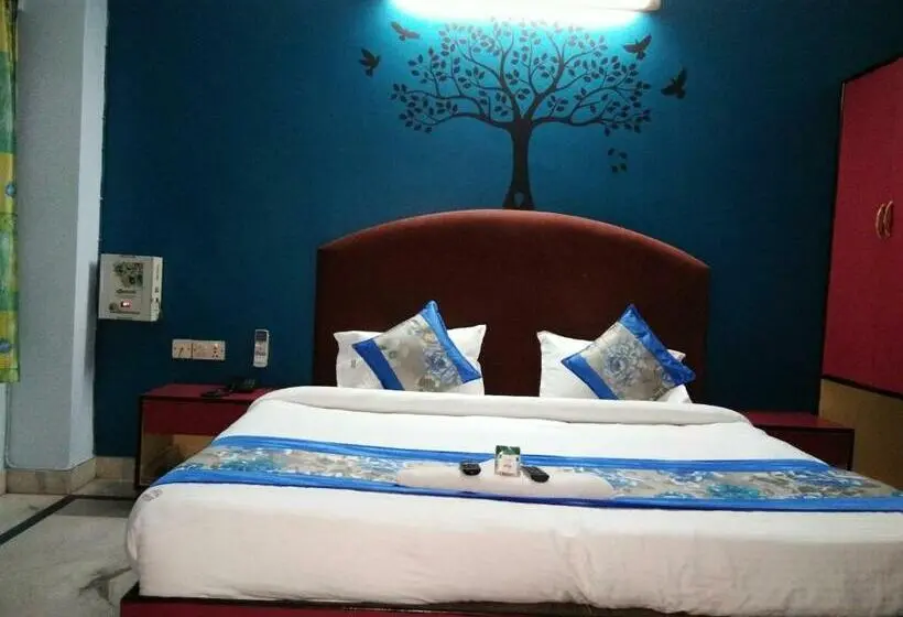 Quarto Familiar Deluxe, Mayur