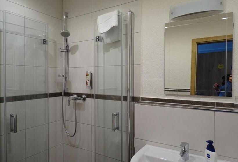 スタンダードルーム, Weingut Stassen