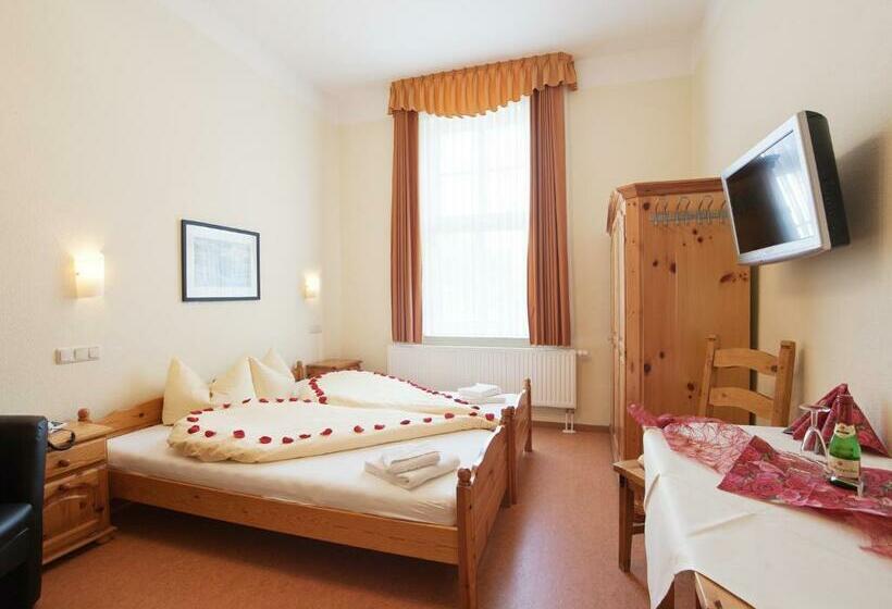 스탠다드 룸, Zum Herrenhaus