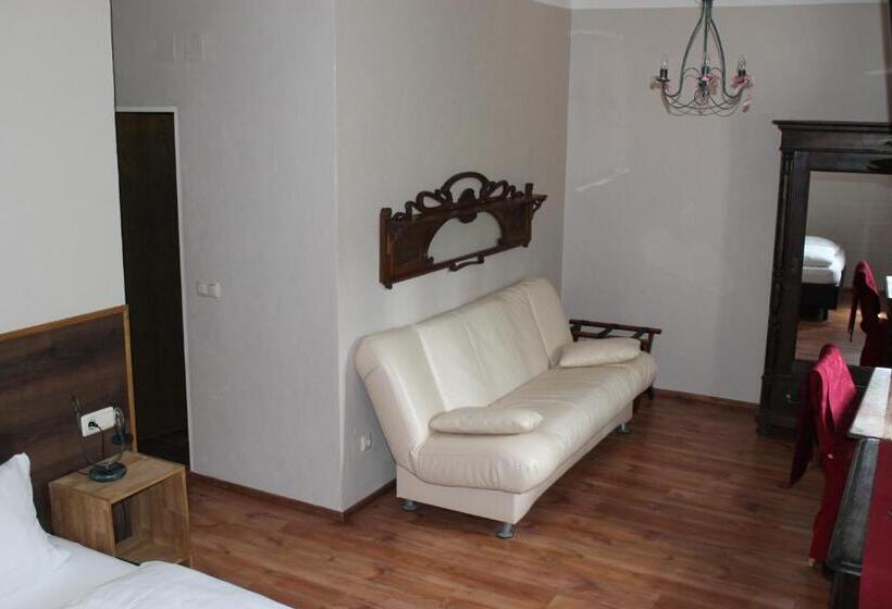 Номер Стандарт Трехместный, Landhotel Kahrmühle