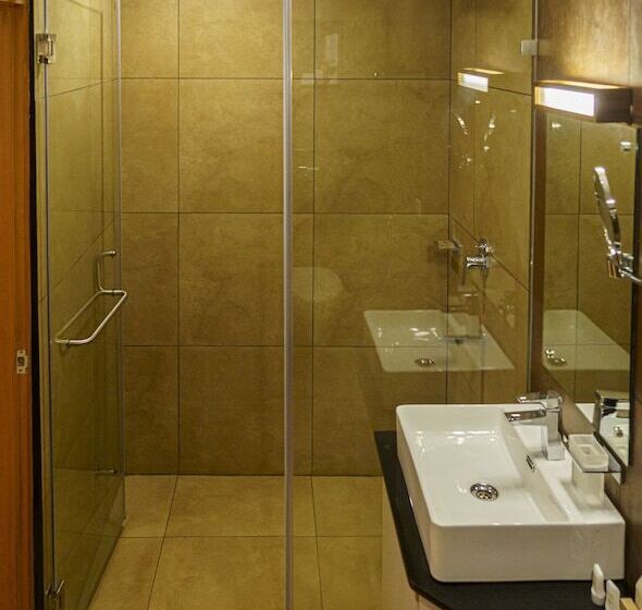 آپارتمان سوپریور 1 خوابه, The Leaf Munnar