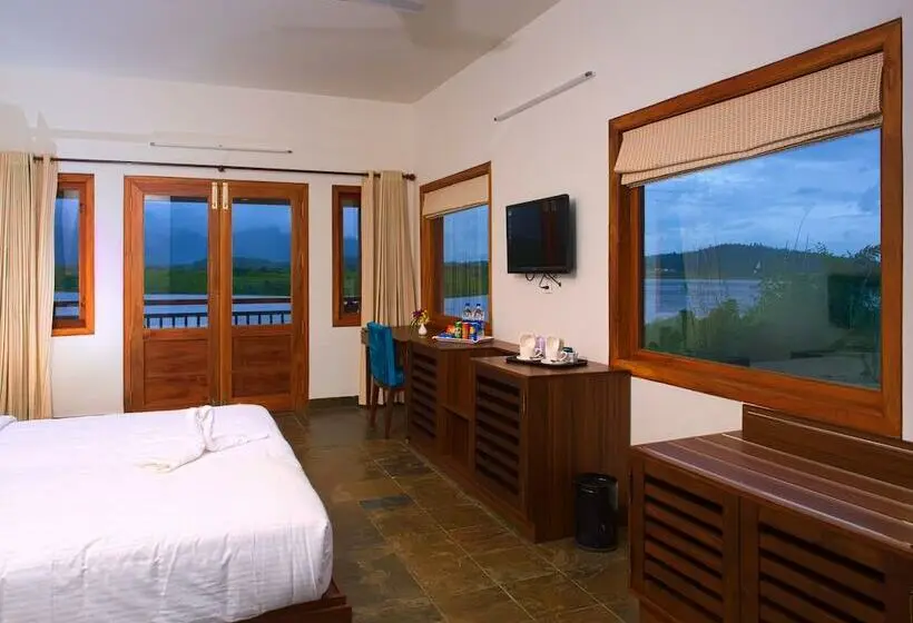 レイクビューデラックスルーム, Vistara Resort