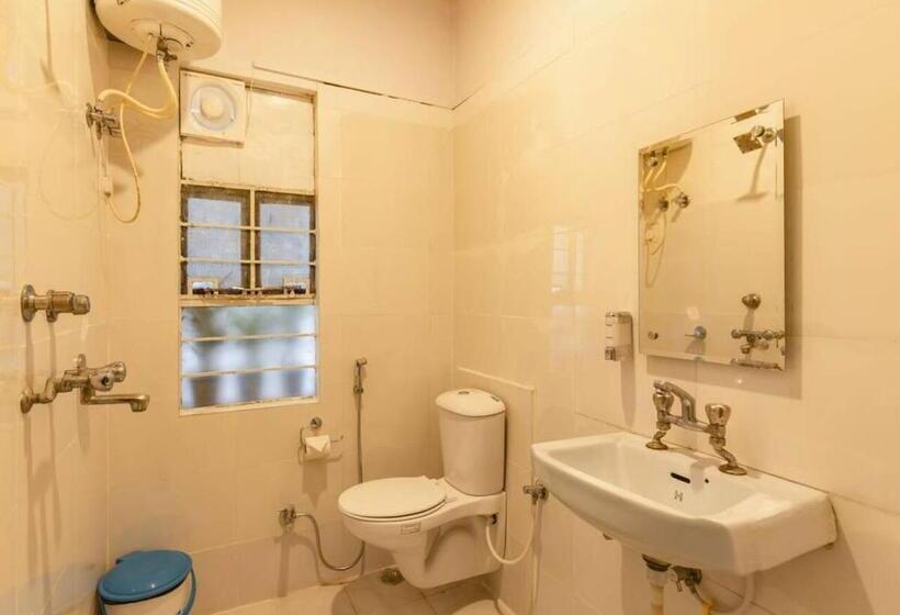 Bed in Shared Room, Gostops Jaipur