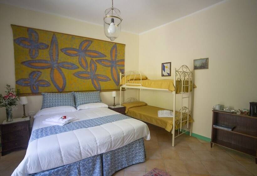 חדר סטנדרט לארבעה, B&b La Residenza Torchiara