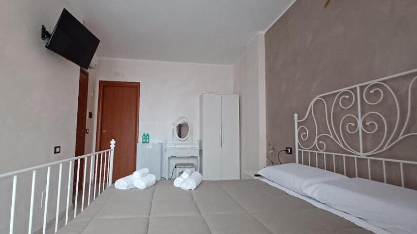 غرفة ديلوكس مزودة بشرفة, Affittacamere Da Rocco