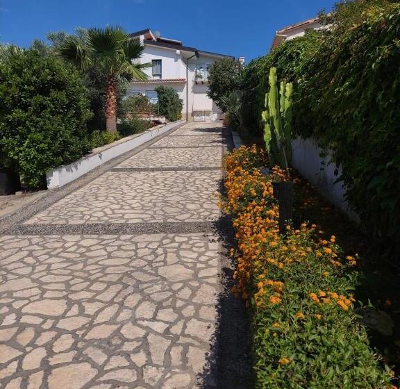 غرفة قياسية, Borgo Manfria