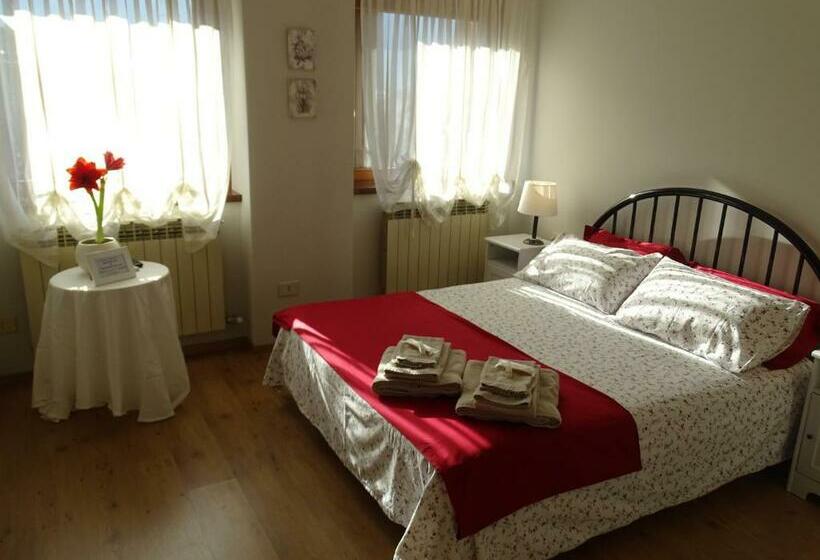 Номер Стандарт, La Casa Di Clara