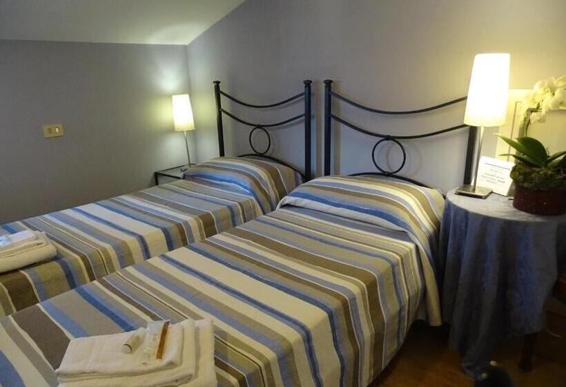 Номер Стандарт, La Casa Di Clara