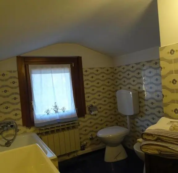スタンダードルーム, La Casa Di Clara