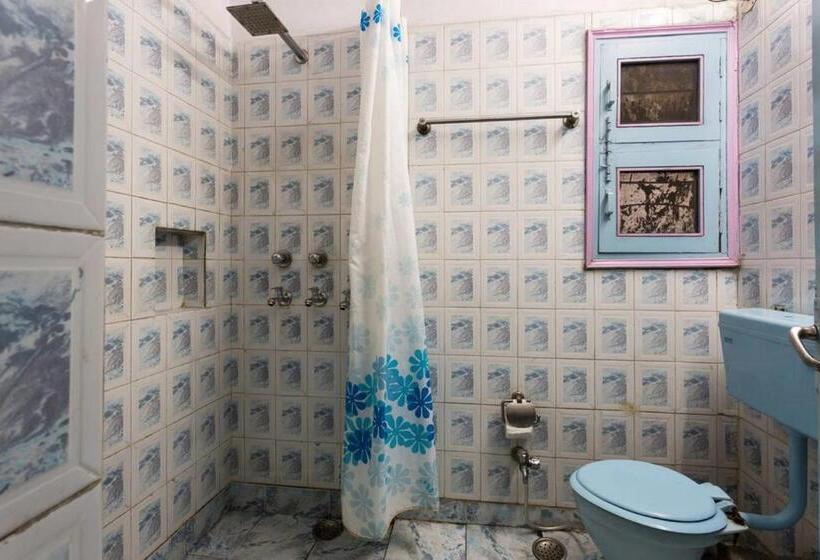 Quarto Deluxe com Sacada, Sangleela