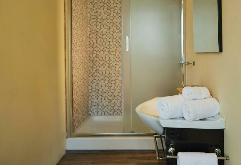 اتاق استاندارد, Sette Note Guest House