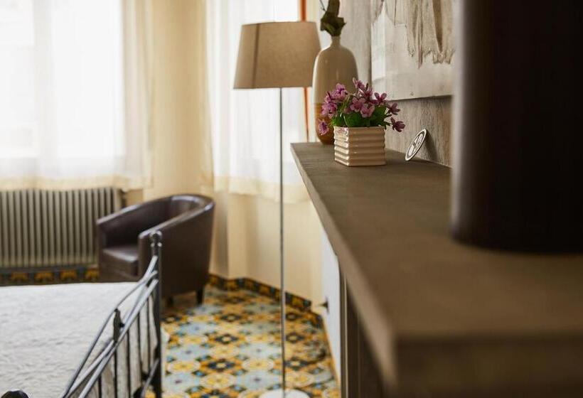 اتاق استاندارد, Sette Note Guest House