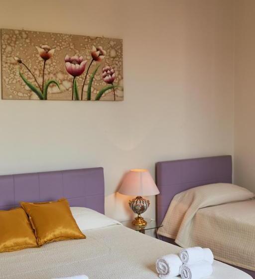 اتاق استاندارد سه نفره, Sette Note Guest House