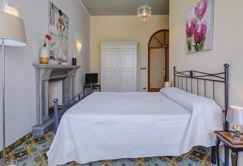 اتاق استاندارد, Sette Note Guest House