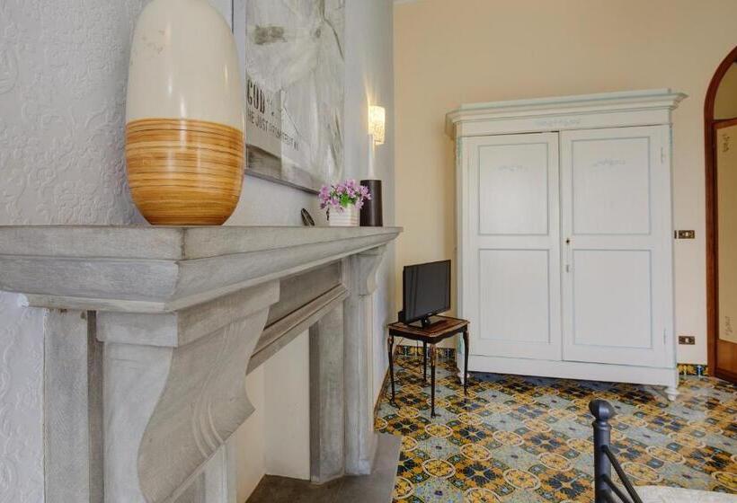 اتاق استاندارد, Sette Note Guest House