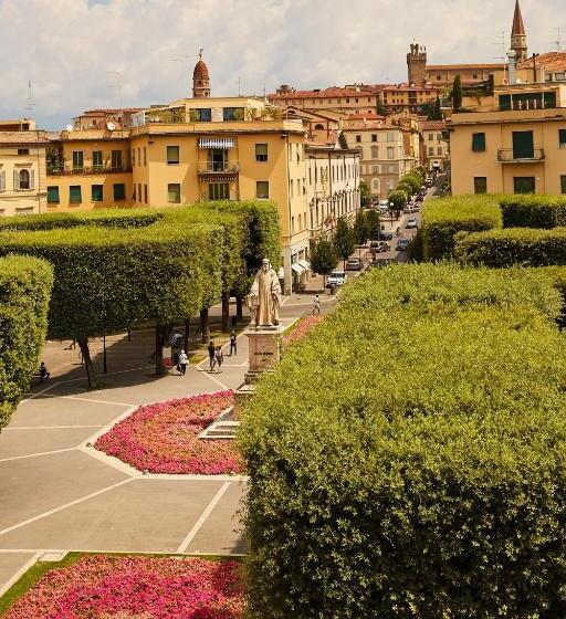 سوییت خانوادگی, Sette Note Guest House