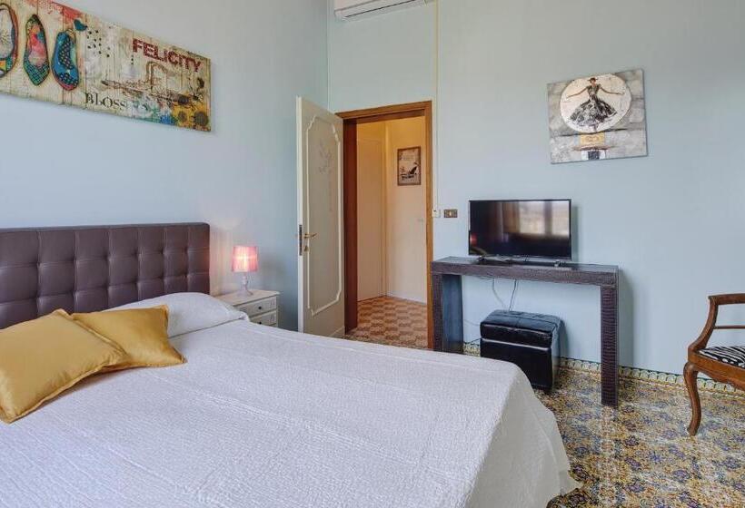 اتاق استاندارد, Sette Note Guest House