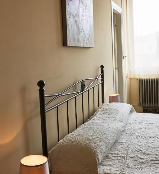 اتاق استاندارد, Sette Note Guest House