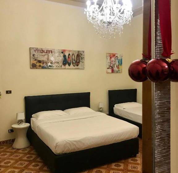اتاق استاندارد سه نفره, Sette Note Guest House