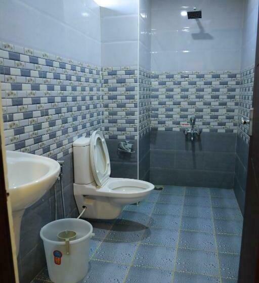 اتاق لوکس, Anna Residency