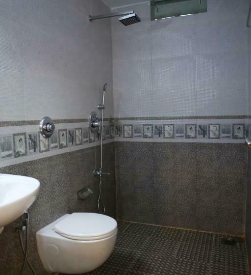 디럭스 룸, Anna Residency