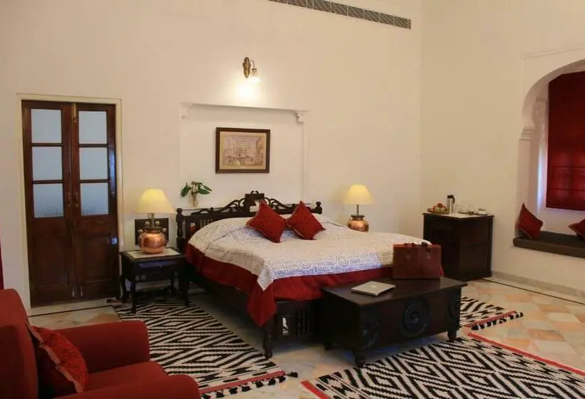 Suite Deluxe, Dev Shree Deogarh