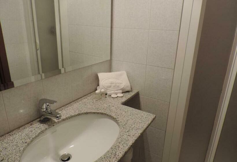 חדר אקונומי יחיד, Gama