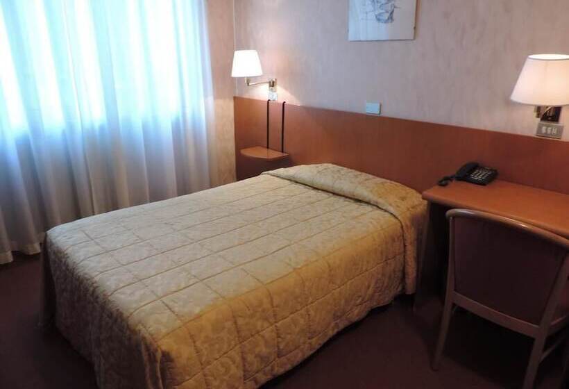 חדר אקונומי יחיד, Gama