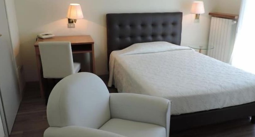 חדר סטנדרט יחיד, Gama