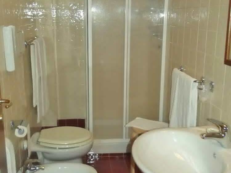 スタンダード４人部屋, La Corte Di Opaka